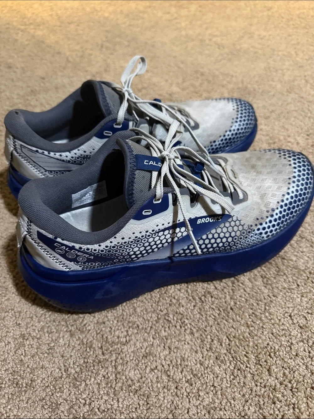 Brooks Men’s White and Blue Athletic Running Shoes